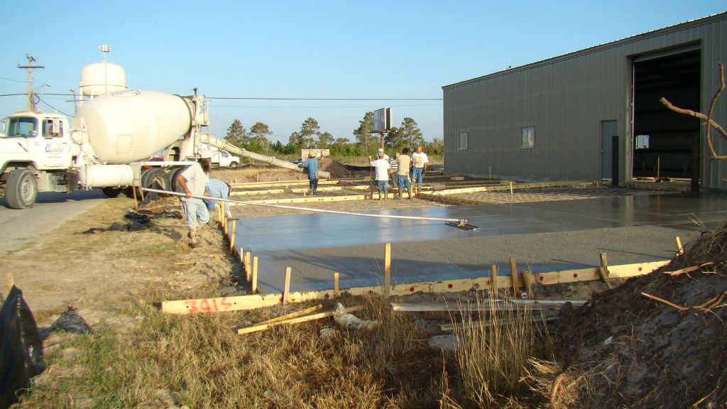 Concrete pour Flatwork